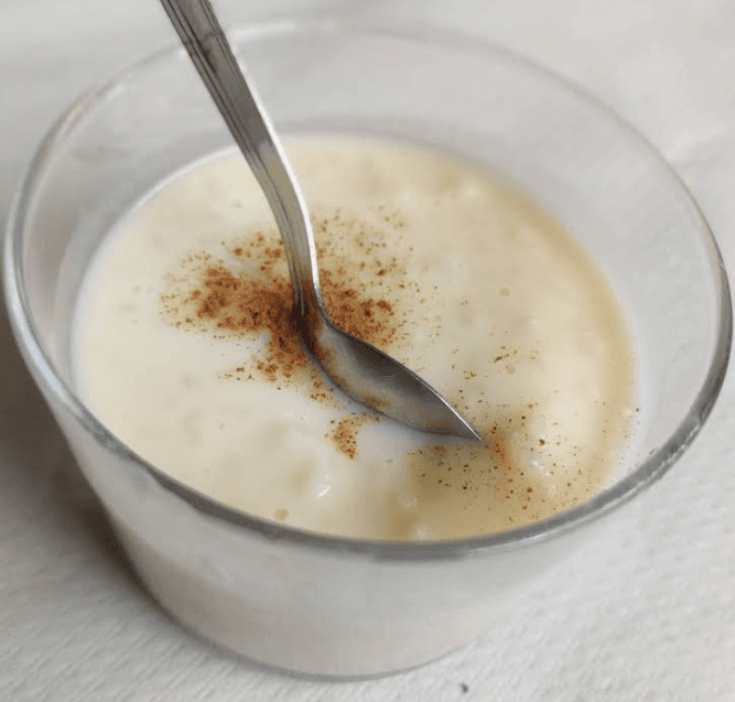 Arroz con leche con azúcar quemado
